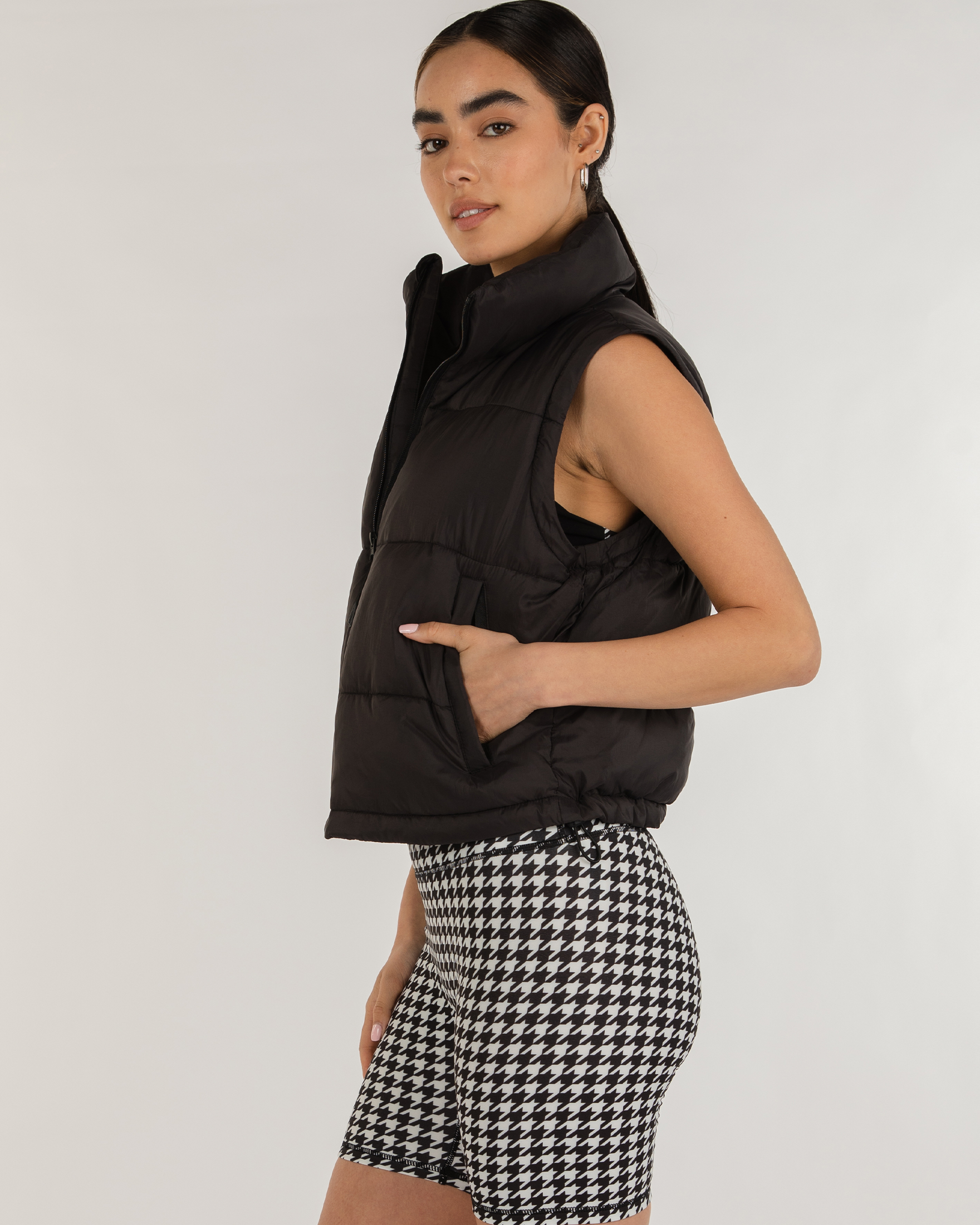 On the Go Puffer Convertible Jacket Vest